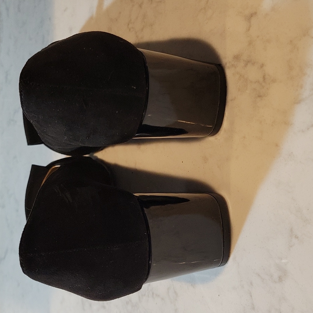Bandelino Suede Heels - Picture 5 of 6
